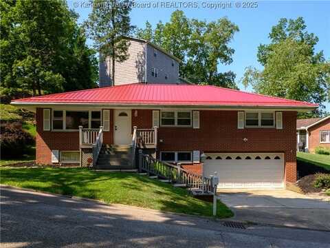 806 Whispering Way, South Charleston, WV 25303
