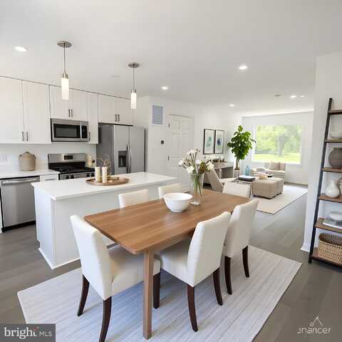 836 XENIA STREET SE, WASHINGTON, DC 20032