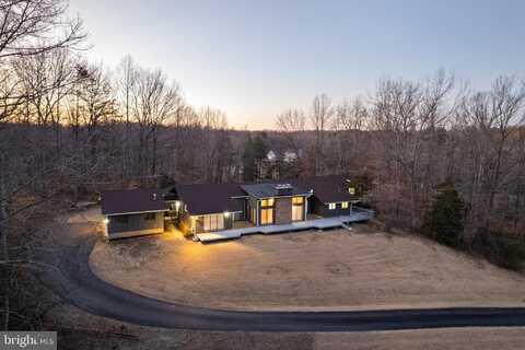 20 CESSNA LANE, FREDERICKSBURG, VA 22405