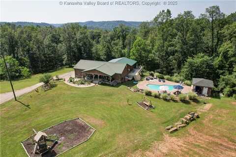 1598 Reed Drive, Sissonville, WV 25320