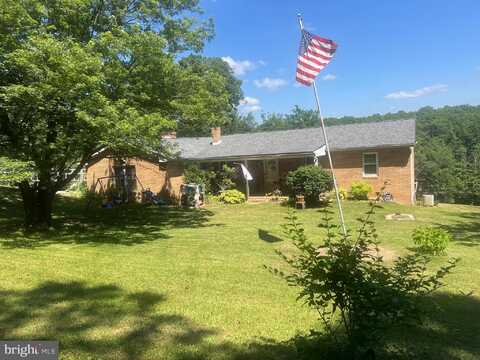 6395 SPRINGFIELD PIKE, POINTS, WV 25437