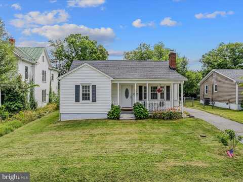 812 JEFFERSON AVENUE, CHARLES TOWN, WV 25414