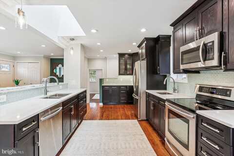 15707 SYCAMORE LANE, ROCKVILLE, MD 20853