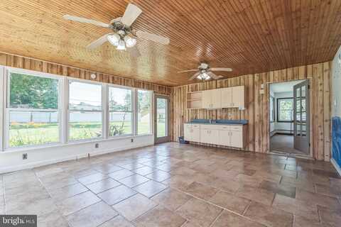 1194 WAYLAND AVENUE, BENSALEM, PA 19020