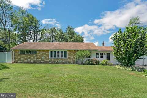 1194 WAYLAND AVENUE, BENSALEM, PA 19020