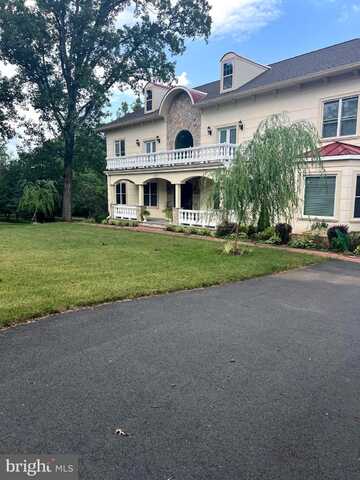 1023 UTTERBACK STORE ROAD, GREAT FALLS, VA 22066