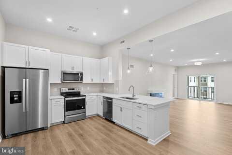 700 MOUNT AIRY TERRACE NE, LEESBURG, VA 20176