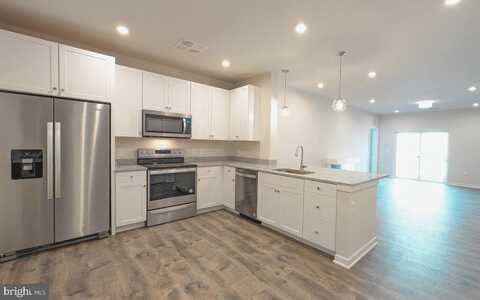 700 MOUNT AIRY TERRACE NE, LEESBURG, VA 20176