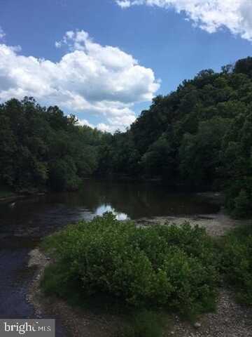 1944 CROSSINGS VIEW ROAD, PAW PAW, WV 25434