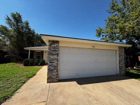 6105 5th Street, Lubbock, TX 79416