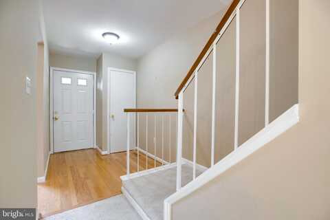 6886 CHASEWOOD CIRCLE, CENTREVILLE, VA 20121