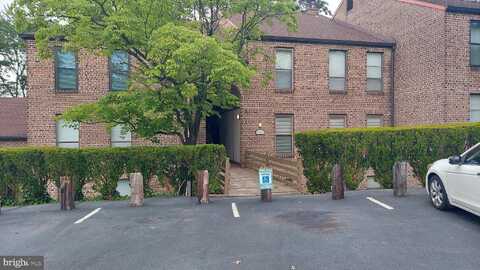 5 -A FAIRWAY ROAD, READING, PA 19607