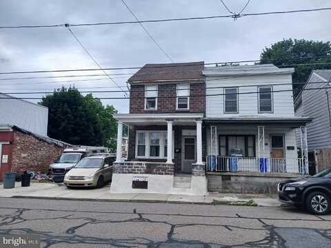32 S FRONT STREET, SAINT CLAIR, PA 17970