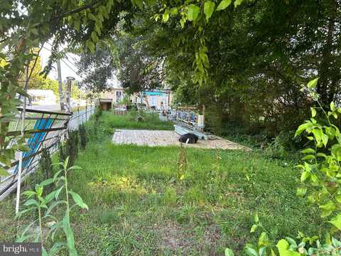 2203 FERNDALE AVENUE, PETERSBURG, VA 23803