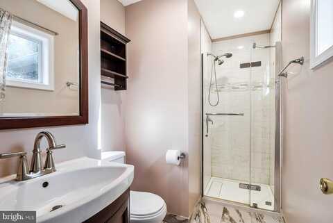 4406 ROUNDHILL ROAD, ALEXANDRIA, VA 22310