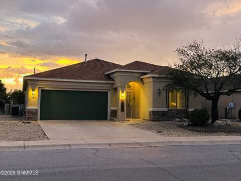 5833 Coyote Flats Street, Las Cruces, NM 88012