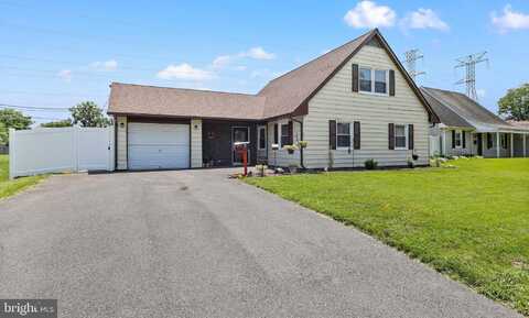 36 HOLBROOK LANE, WILLINGBORO, NJ 08046