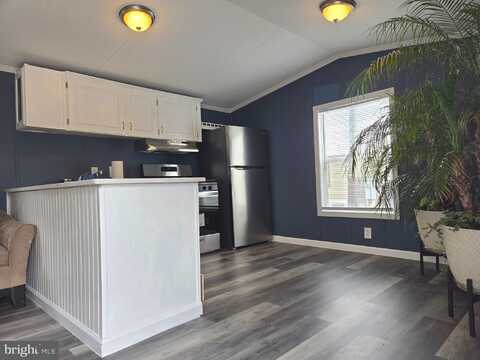 5224 MARLTON PIKE, PENNSAUKEN, NJ 08109