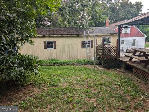 32 SULLIVAN AVENUE, WESTMINSTER, MD 21157