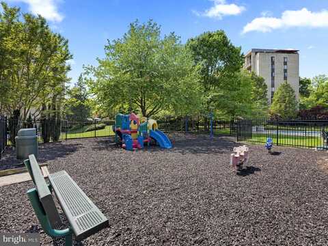 3100 S MANCHESTER STREET, FALLS CHURCH, VA 22044