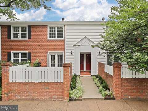 2641 S WALTER REED DRIVE, ARLINGTON, VA 22206