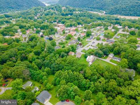 46 VILLAGE CIRCLE, HARPERS FERRY, WV 25425