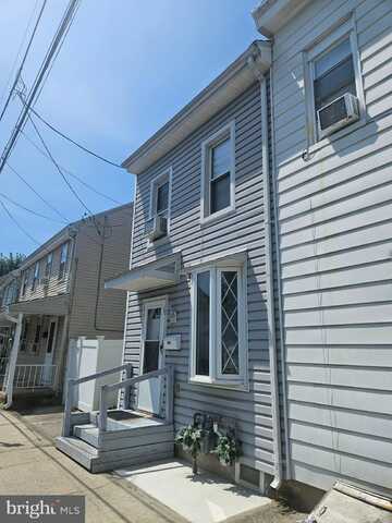 203 MIFFLIN STREET, LEBANON, PA 17046