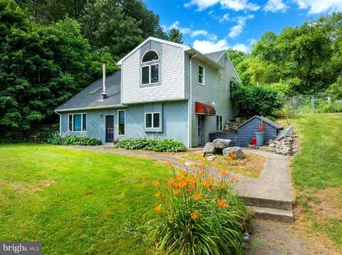 303 LOWER JULIAN PIKE, PORT MATILDA, PA 16870