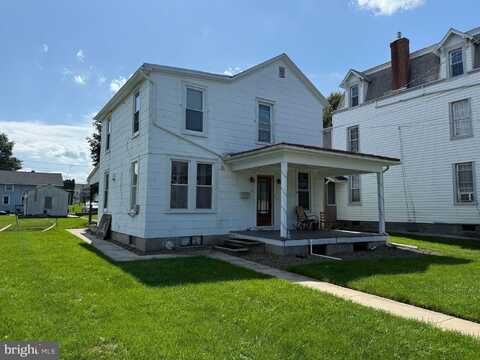 99 N NOBLE STREET, KUTZTOWN, PA 19530