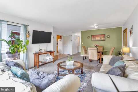 6i DENNISON, EAST WINDSOR, NJ 08520