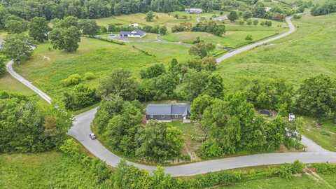 35 Starnes Road, Paint Lick, KY 40461