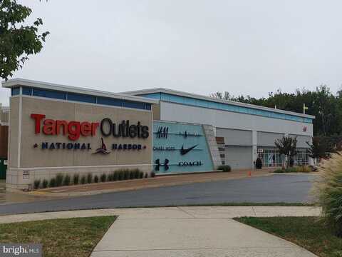 2109 ELMWOOD PARK DR., CAPITOL HEIGHTS, MD 20743