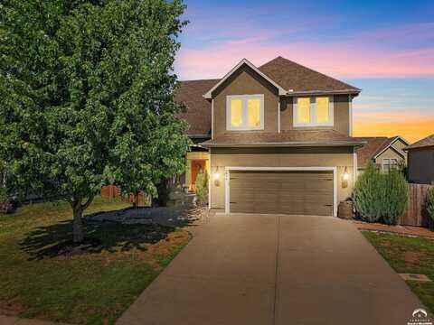 1614 Acorn Lane, Eudora, KS 66025