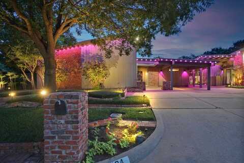 204 NW Mockingbird Rd, Lawton, OK 73507
