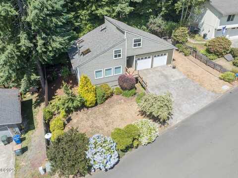 901 NE Lakewood Drive, Newport, OR 97365