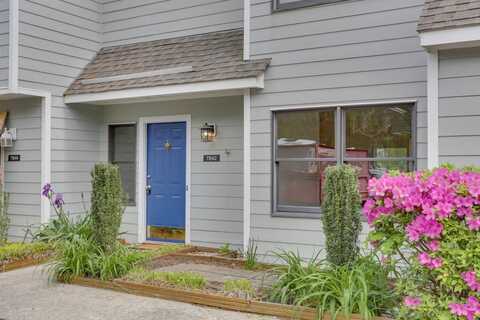 7842 Sunset Dr Unit#10B, Hayes, VA 23072
