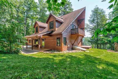 11798 W Hutt, Manistique, MI 49854
