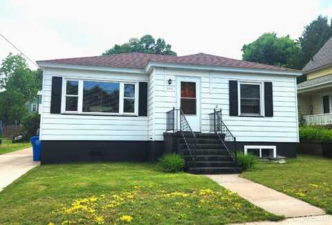 345 W Park, Marquette, MI 49855