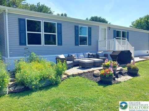 8932 Breinig Run Circle, Macungie, PA 18031