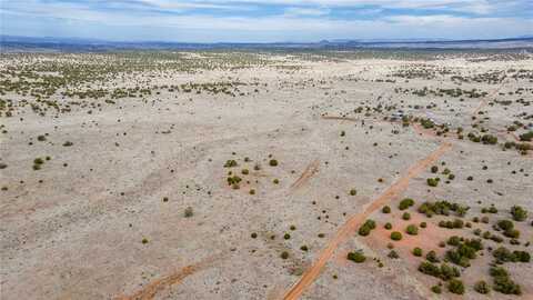 Rocky Top Road, Seligman, AZ 86337