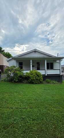 60 Stewart Street, Moundsville, WV 26041