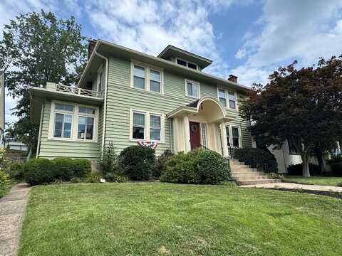 11 Romney Road, Wheeling, WV 26003