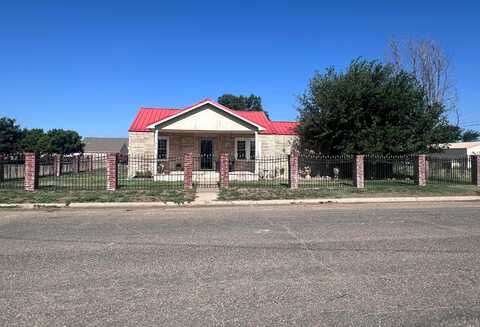 310 Avenue L, Sunray, TX 79086