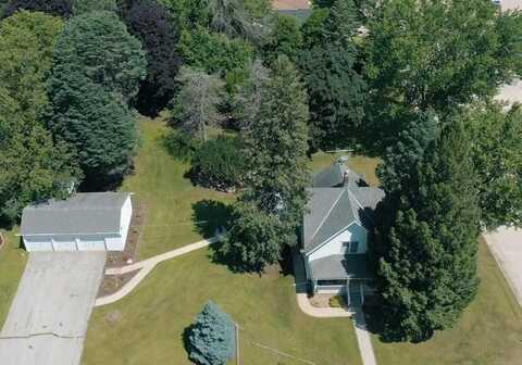 200 9th Street, Charles City, IA 50616