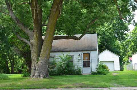 824 Evans Road, Evansdale, IA 50707