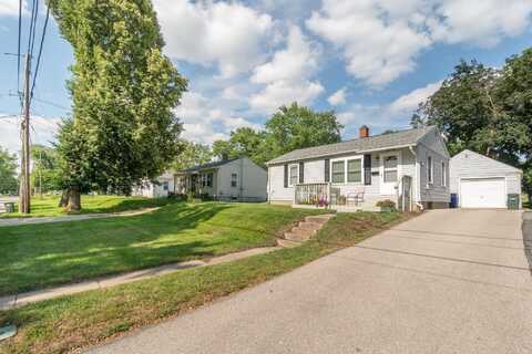 2719 Randolph Street, Waterloo, IA 50702