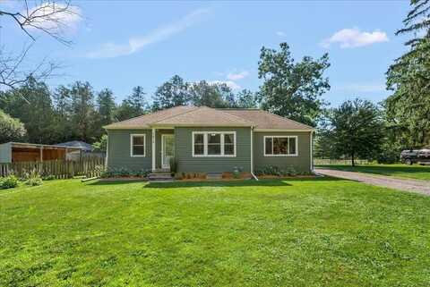 1810 Edwards Avenue, Cedar Falls, IA 50613