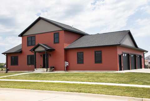 1136 Lozmar Lane, Shell Rock, IA 50670
