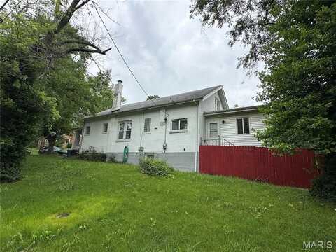 720 Tiffin Avenue, Ferguson, MO 63135