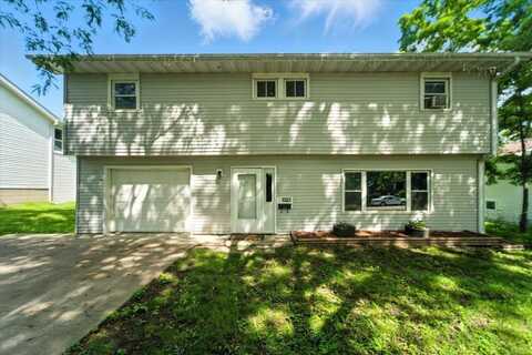 2001 12th Street, Eldora, IA 50627